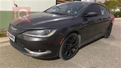 Chrysler 200